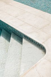 By the pool by Daphne de Vries