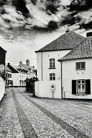La petite ville blanche de Thorn. Immortalisée en noir et blanc sur eric van der eijkj