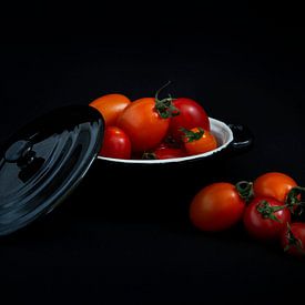 Wild tomatoes by Christianne Keijzer