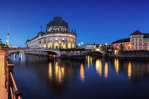 Bodemuseum und Fernsehturm in Berlin