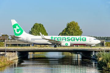 Transavia Boeing 737-800 passagiersvliegtuig. van Jaap van den Berg
