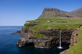 Landschaft bei Gasadalur, Färöer Inseln, Dänemark von Adelheid Smitt