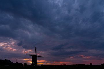 An Windmill in the morning van Marcel Derweduwen