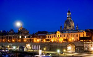 Dresden mit Mond