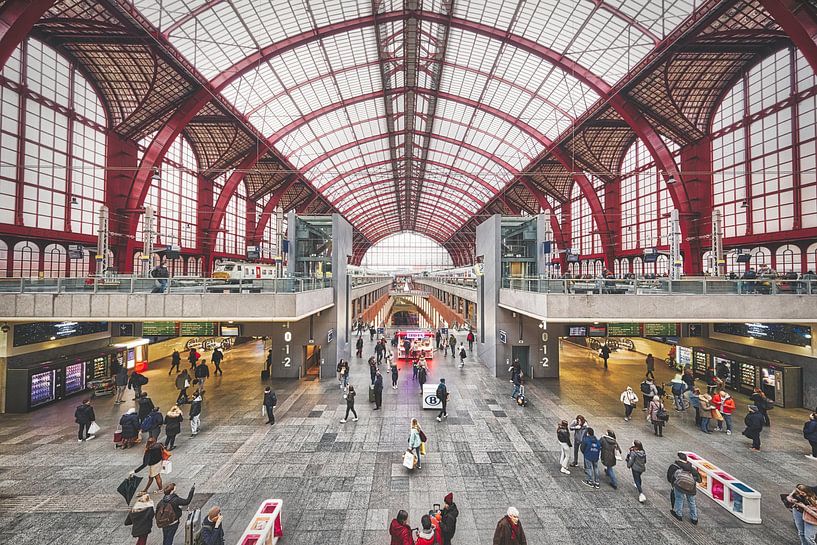 Antwerp Central by Dennis Evertse