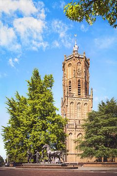 Elster toren met beeld ‘Paardenhandel’ in kleur