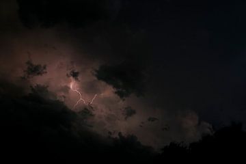 Lightning van Ruud van Oeffelen-Brosens