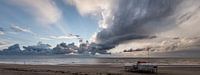 Storm op het strand 02 van Arjen Schippers thumbnail