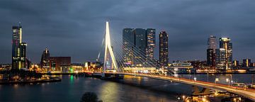 Rotterdam dans la soirée sur Marjolein van Middelkoop