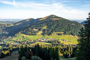 Blick auf Jungholz und die Reuter Wanne von Leo Schindzielorz