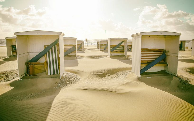 Beach life! by Dirk van Egmond