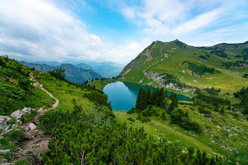 Uitzicht op de Seealpsee in de Allgäuer Alpen