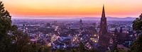 Freiburg im Breisgau bei Nacht XXL-Panorama der Skyline von adventure-photos Miniaturansicht