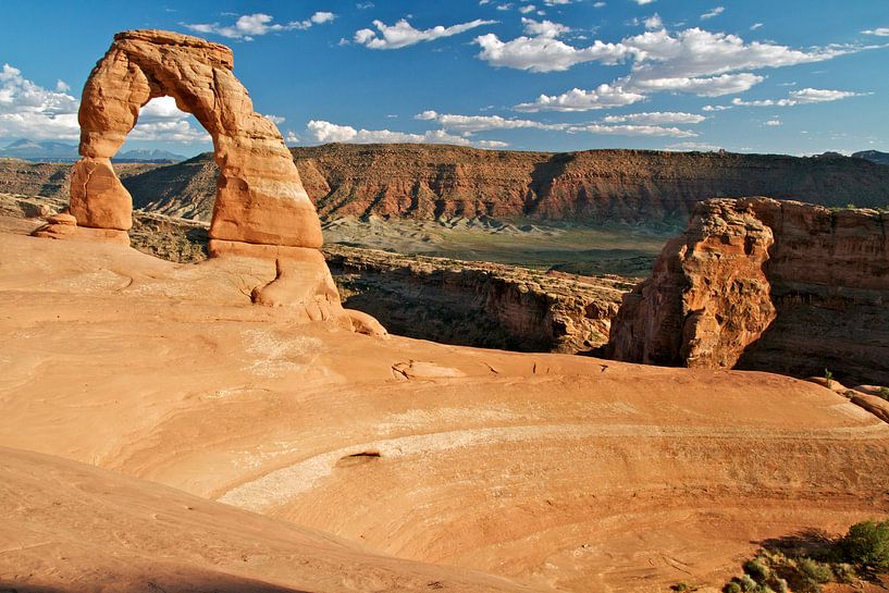 Delicate Arch  by Vivianne Molenaar-Seinen