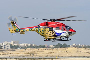Dhruv helikopter van het Sarang Display Team uit India. van Jaap van den Berg