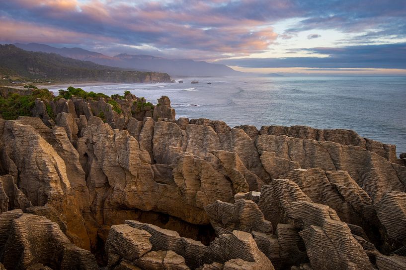 Pancake Rocks by Ronne Vinkx