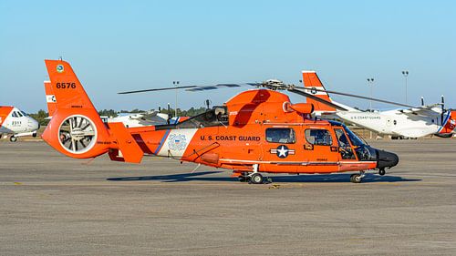 U.S. Coast Guard Aérospatiale MH-65D Dolphin.