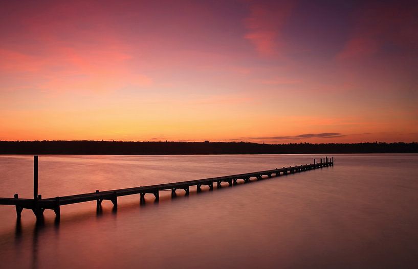 Langer Steg im Sonnenuntergang von Frank Herrmann