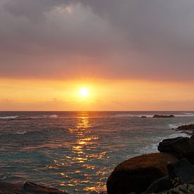 Sunset over the Indian ocean by Andrew Chang