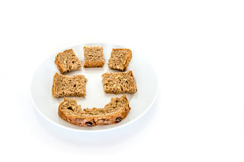 Sandwich auf weißem Teller