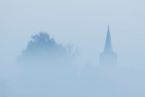 Mistige ochtend in de polder van Vlijmen