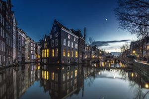 Oudezijds Voorburgwal 