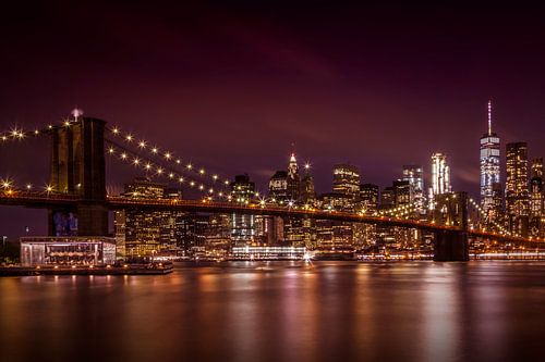 MANHATTAN SKYLINE & BROOKLYN BRIDGE Sonnenuntergang von Melanie Viola