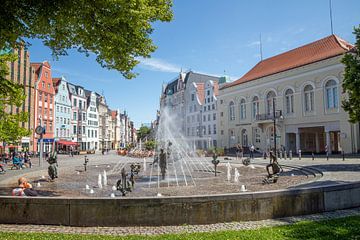 Rostock - Fontein van de levensvreugde op het universiteitsplein van t.ART