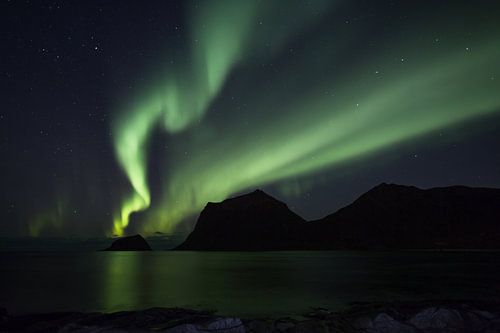 Noorderlicht boven Haukland Beach