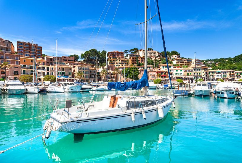 Port de Soller auf Mallorca, Küste Mittelmeer Spanien von Alex Winter