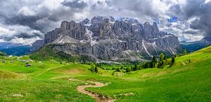 Sellagruppe vom Grödnerjoch aus gesehen in den Dolomiten
