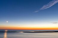 Moonset Katwijk aan Zee by Paul van der Zwan thumbnail