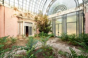 Lieux abandonnés - Jardin d'hiver du château sur Times of Impermanence