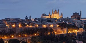 Panorama von Orvieto nach Sonnenuntergang