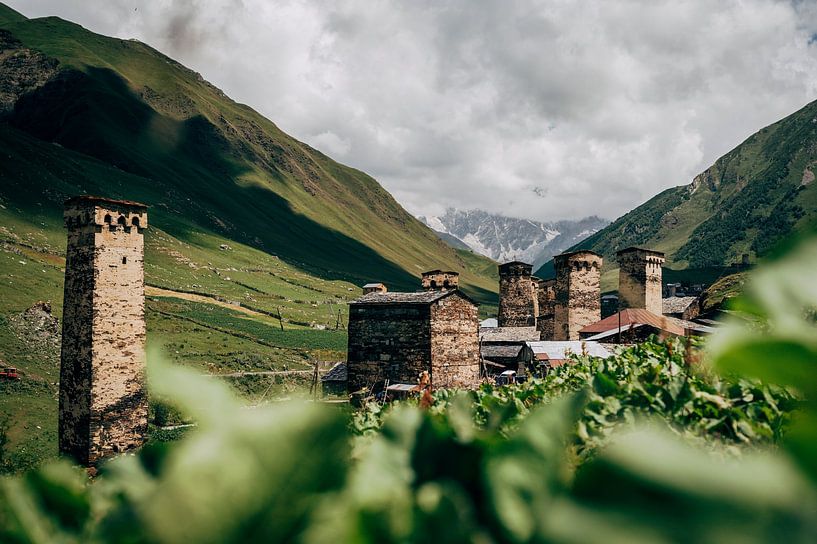 De torens van Ushguli, Georgie | Reisfotografie, print on demand van Milene van Arendonk