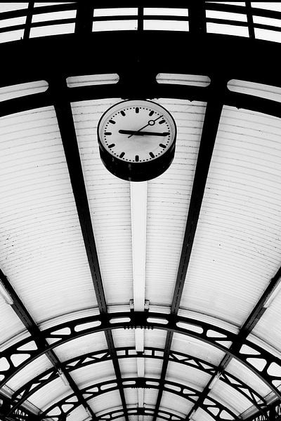 Horloge de gare par M. van Oostrum