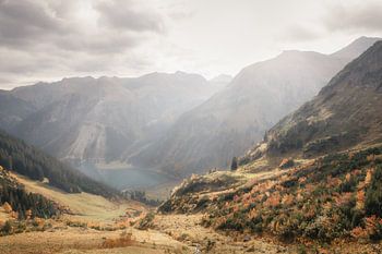 Autumn over Lake Vilsalp