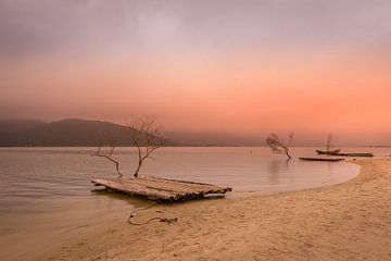 A breathtaking landscape in the evening light. by Gunter Nuyts