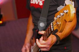 Bass guitar by Dieuwer van Klaveren