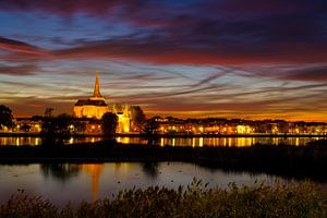 Blick auf den Koornmarktspoort und die Bovenkerk in der Altstadt von Kampen