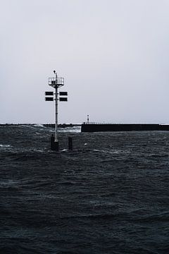 Noordelijk Havenhoofd Scheveningen by Jonai