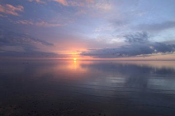 Ameland/Wad bij zonsondergang van Rinnie Wijnstra