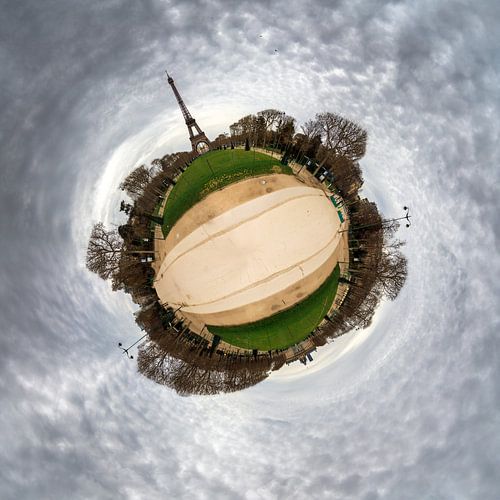 Eiffel Tower 360 panorama planet