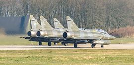 Vier französische Mirage 2000D-Jagdflugzeuge.