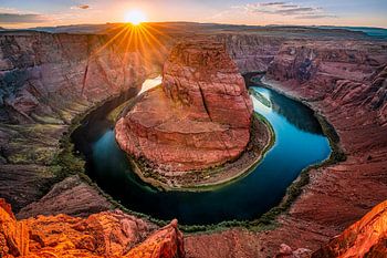 Horseshoe bend met zonsondergang