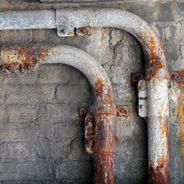 Minimalismus Kunst Fotografie Rusty Tube von Hendrik-Jan Kornelis