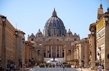 Die Kathedrale St. Peter in Rom.