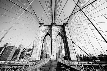 Brooklyn Bridge New York City (Zwart Wit) van Sascha Kilmer