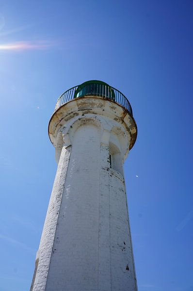 Le phare blanc de Saint-Valery-en-Caux par Sandra van der Burg