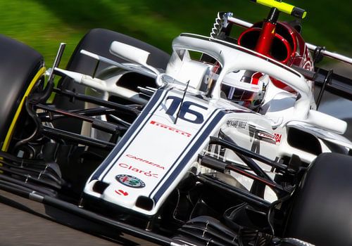 Alfa romeo racing team in the qualifying round at the Spa-Francorchamps circuit in 2018